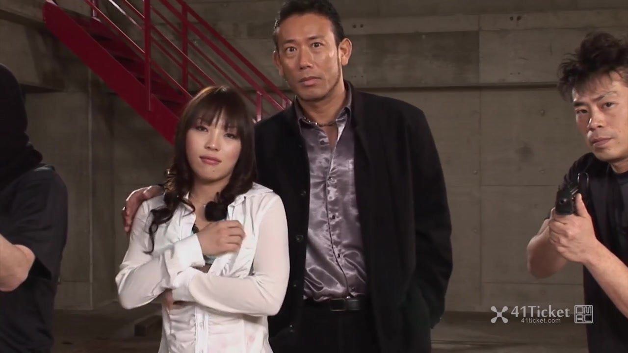 Shizuka Uses Holes to Escape Crime Lord (Uncensored JAV). Asian tube