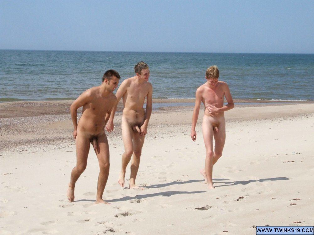 Guys fucking on the nude beach